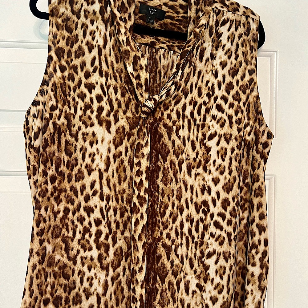 Gorgeous J. Crew Sleeveless Animal Print Blouse - XL